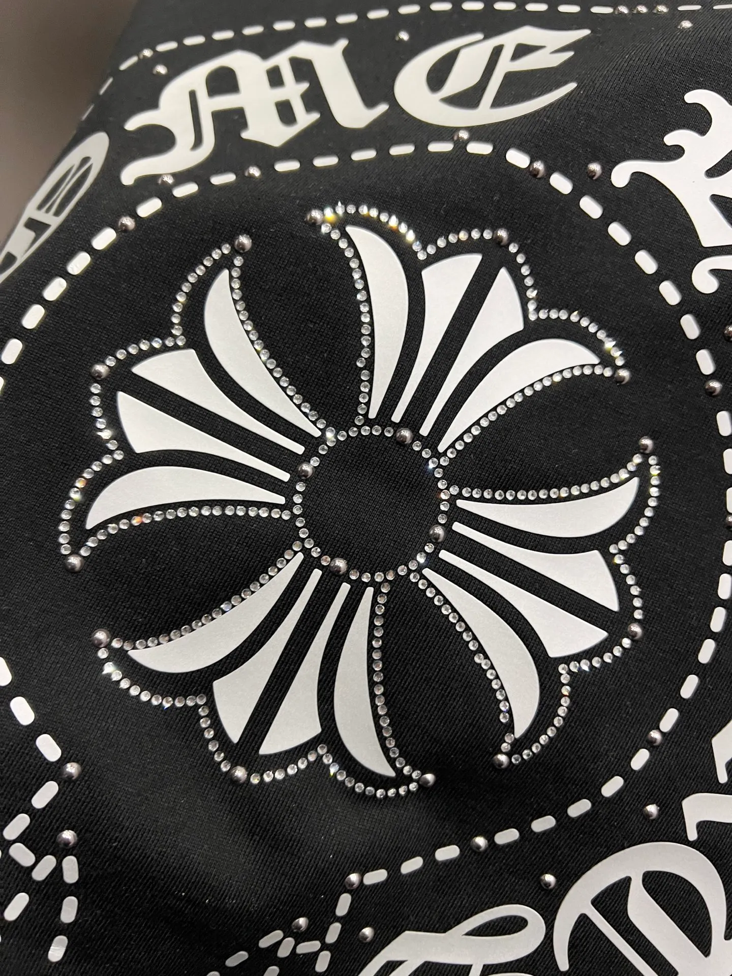 🅿️190 CH Crowe 2025 autumn and winter new short-sleeved T-shirt, cross foam technology + Middle Eastern Australian diamond design technology, the real thing is great🔥Same style for men and women, loose version, size S M L XL XXL five sizes black white